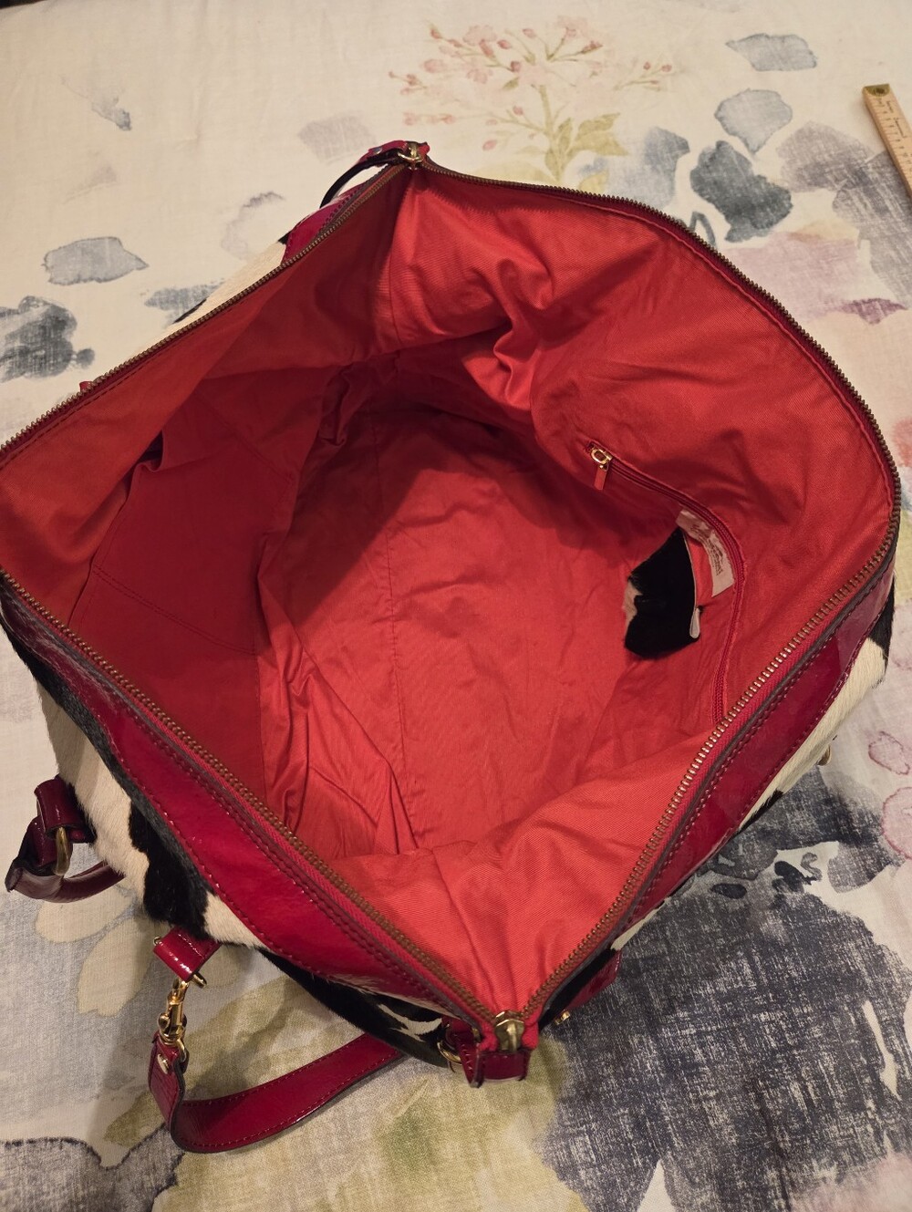 CAVALCANTI Black White Calfβ Hair Cow Print Red Italian Leather X-Large Tote Bag - Picture 6 of 16